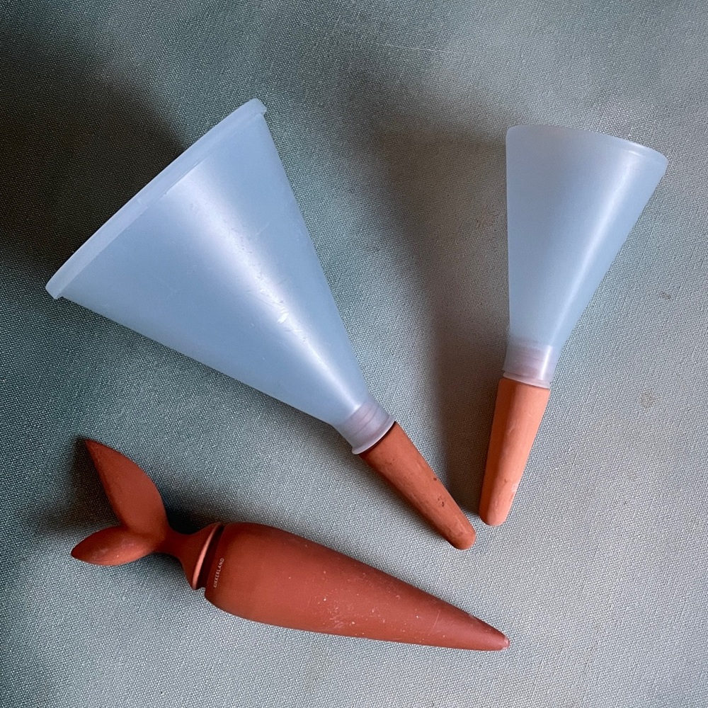 Kikkerland Terracotta Watering Stake + 2 Bonus Stakes + String Of Pearl Plant